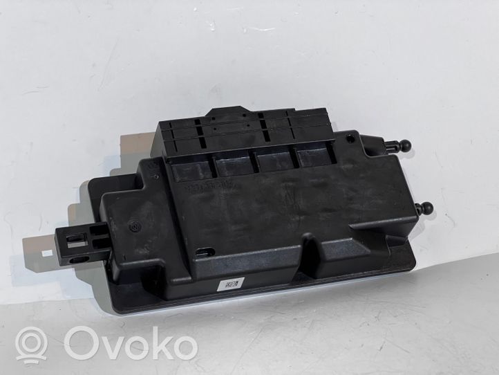 BMW X5 F15 Oro pagalvių valdymo blokas 6837359