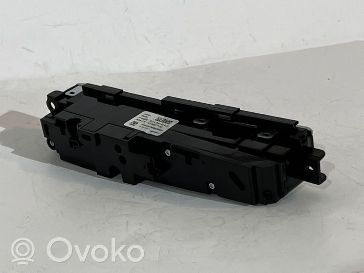 BMW 5 G30 G31 Interruttore di controllo della trazione (ASR) 6843924