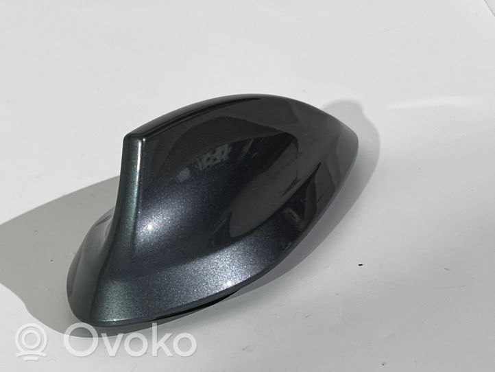 BMW 5 G30 G31 Copertura dell’antenna tetto (GPS) 6816805