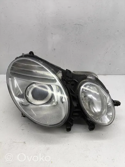 Mercedes-Benz E W211 Faro/fanale A2118203061