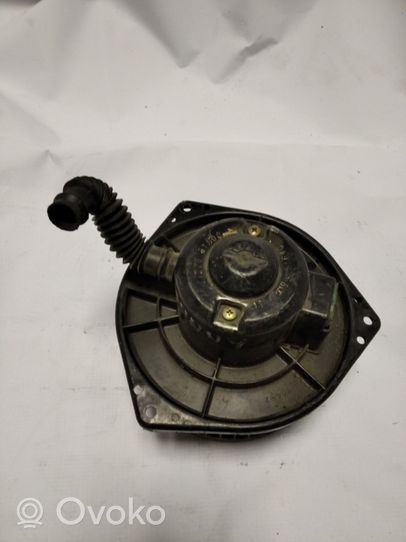 Nissan Sunny Ventola riscaldamento/ventilatore abitacolo 2722081000