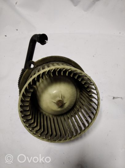 Mazda 929 Ventola riscaldamento/ventilatore abitacolo 