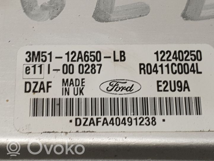 Ford Focus Variklio valdymo blokas 3M5112A650LB