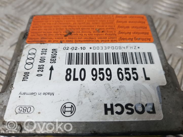 Audi A3 S3 8L Oro pagalvių valdymo blokas 8L0959655L