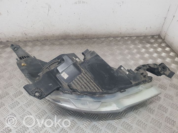 Citroen C3 Lampa przednia 967381498002