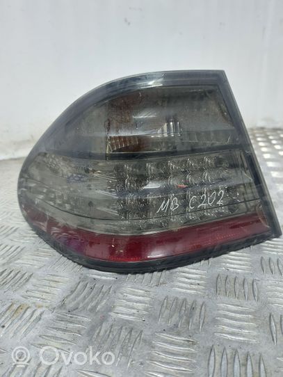 Mercedes-Benz C W202 Luci posteriori 30032539