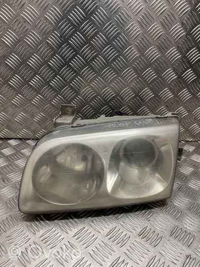 Hyundai Trajet Lampa przednia 921013AXXX