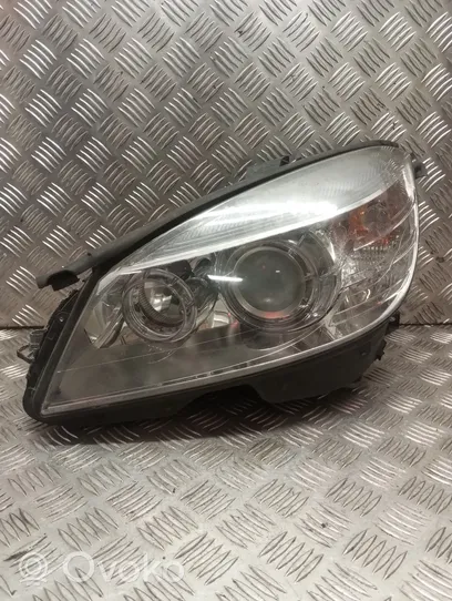 Mercedes-Benz C W204 Lampa przednia A2048202959
