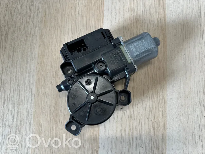 Volkswagen Polo IV 9N3 Galinis varikliukas langų pakėlėjo 6R0959811F