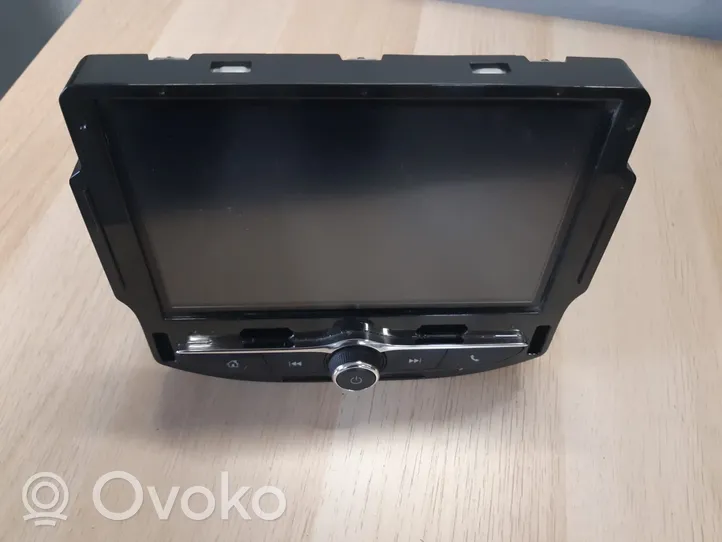 Opel Corsa E Radio/CD/DVD/GPS head unit 42645298