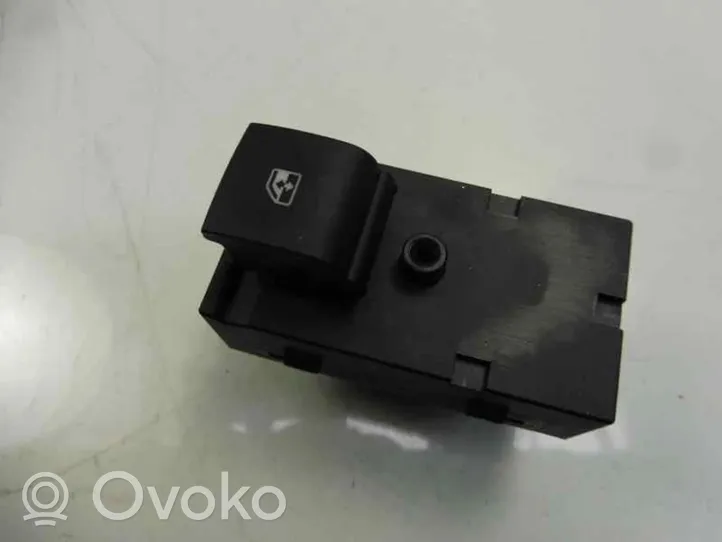 Chevrolet Malibu Electric window control switch 20933566