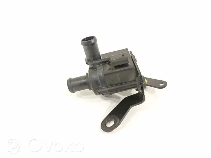 Audi A5 Pompe de circulation d'eau 5Q0965561B