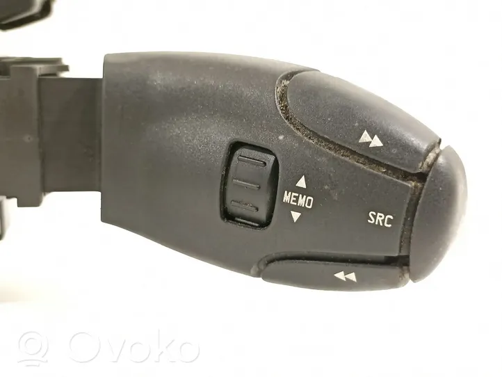 Fiat Scudo Interrupteur d'éclairage de la cabine dans le panneau 96640426XT