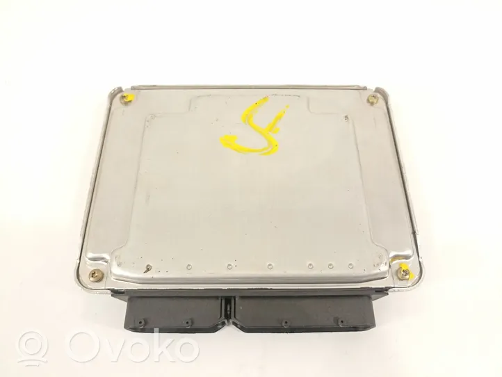 Audi A4 Allroad Sterownik / Moduł ECU 8E0907401Q