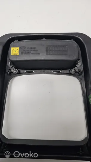 KIA Sorento Rivestimento in plastica cornice della leva del cambio 