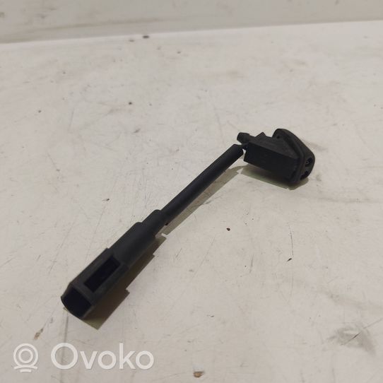 Ford Focus Ugello a spruzzo lavavetri per parabrezza 4M5117666A