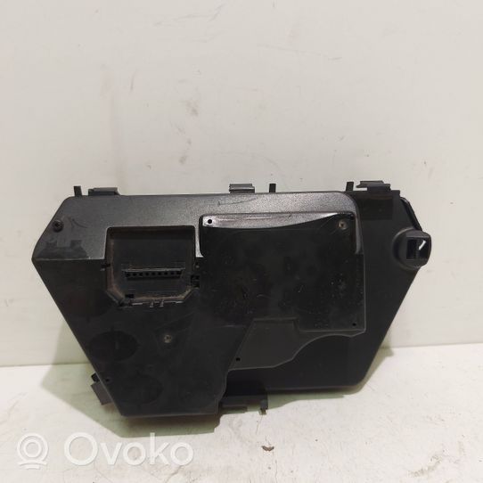 Mercedes-Benz S W220 Seat control module 2208216879