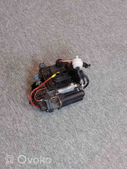 Audi Q7 4M Air suspension compressor/pump 4M0616005H