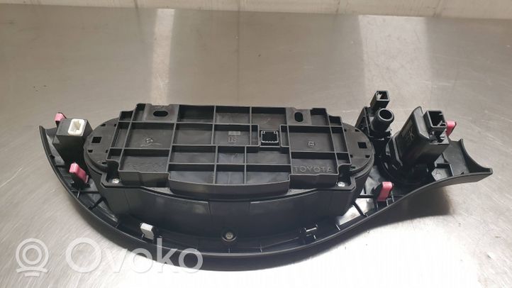 Toyota Yaris Panel klimatyzacji 559000D800