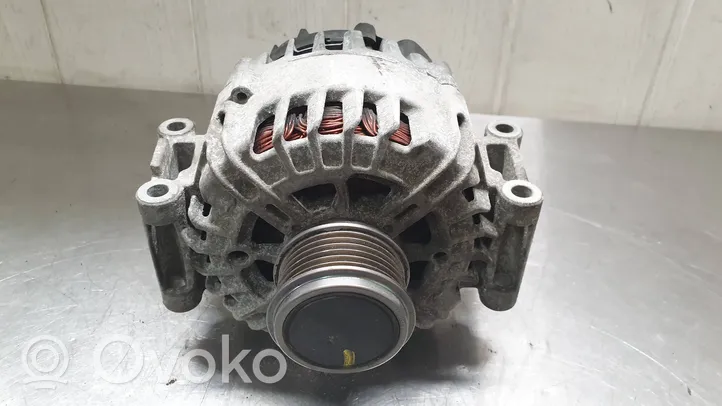 Volkswagen Golf VII Generatore/alternatore 06J903023H