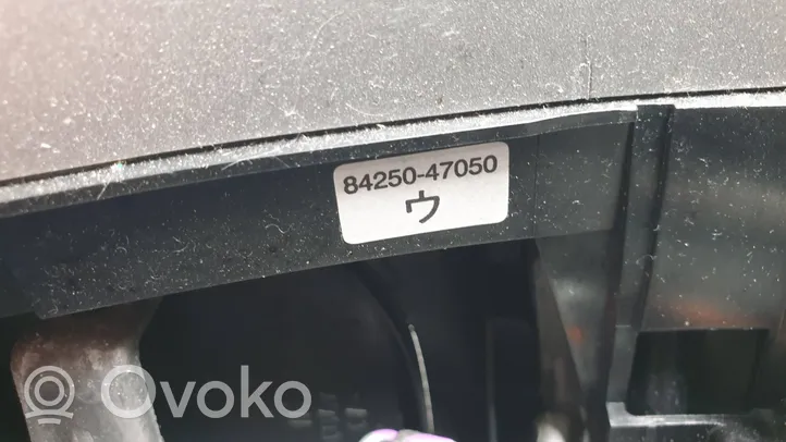 Toyota Prius (XW30) Ohjauspyörä 8425047050