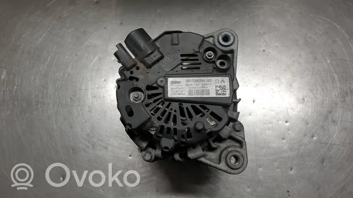 Peugeot 208 Generator/alternator 9670899580