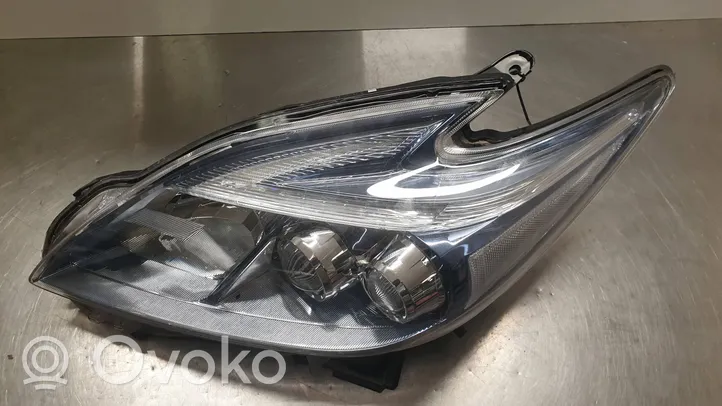 Toyota Prius (XW30) Lampa przednia KOITO4750