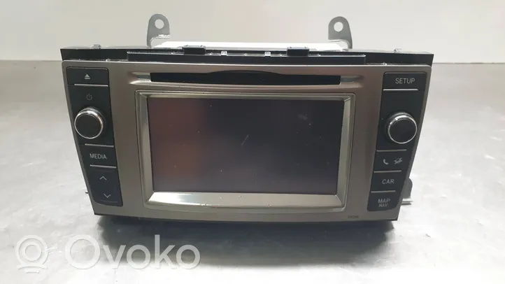Toyota Avensis T270 Panel / Radioodtwarzacz CD/DVD/GPS 8614005020