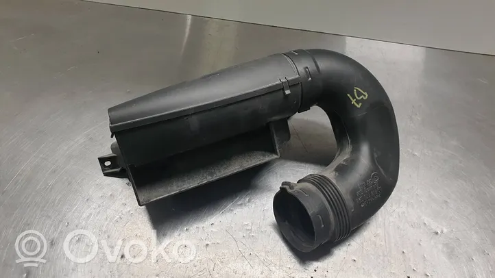 Volkswagen PASSAT B7 Air intake duct part 1K0805962