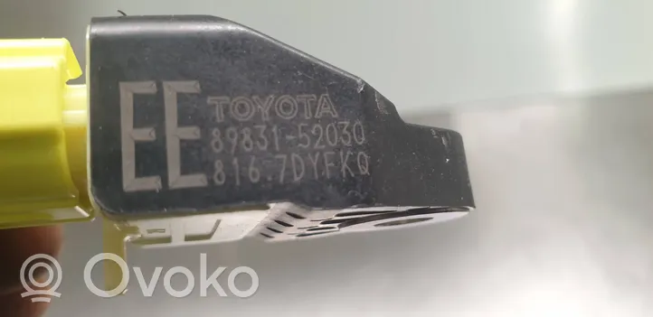 Toyota Prius+ (ZVW40) Sensore d’urto/d'impatto apertura airbag 8983152030