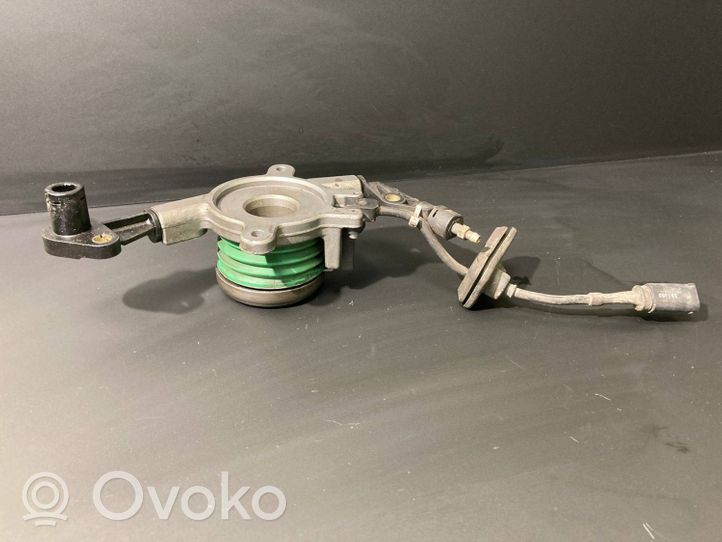 Mercedes-Benz Sprinter W901 W902 W903 W904 Pomocniczy cylinder łożyska wciskowego sprzęgła A0002541708