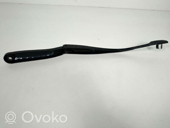 Mercedes-Benz C W202 Front wiper blade arm 61617182460