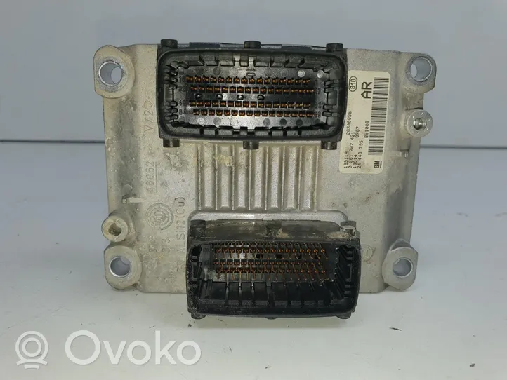 Opel Corsa C Sterownik / Moduł ECU 0261207421