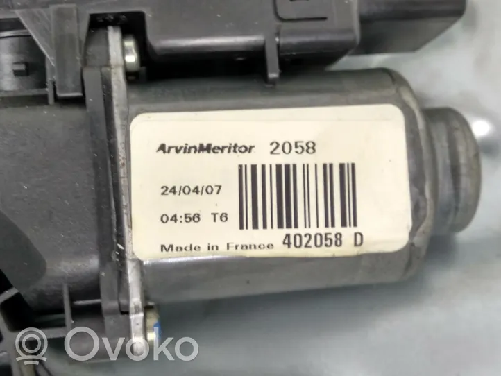 KIA Rio Mécanisme lève-vitre de porte arrière avec moteur 834801H020