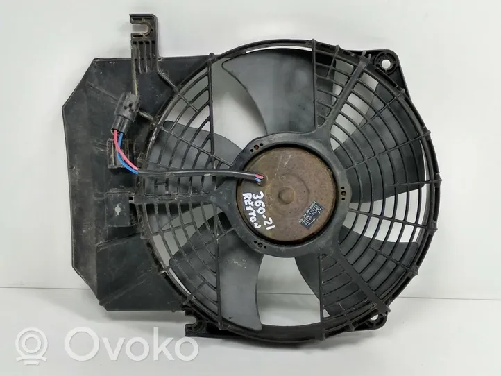 Audi 100 S4 C4 Ventilatore di raffreddamento elettrico del radiatore 8821008120