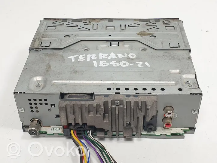 Nissan Terrano Radio/CD/DVD/GPS-pääyksikkö DEH4800BT