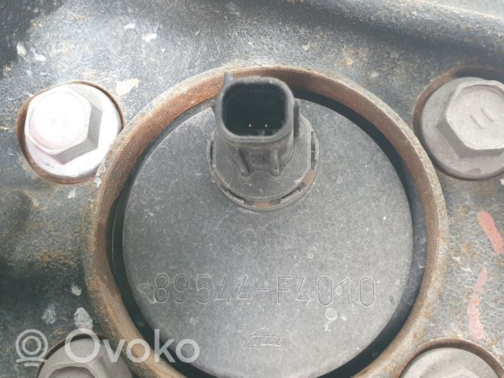 Toyota C-HR Olka-akselin laakeripesä 89544F4010