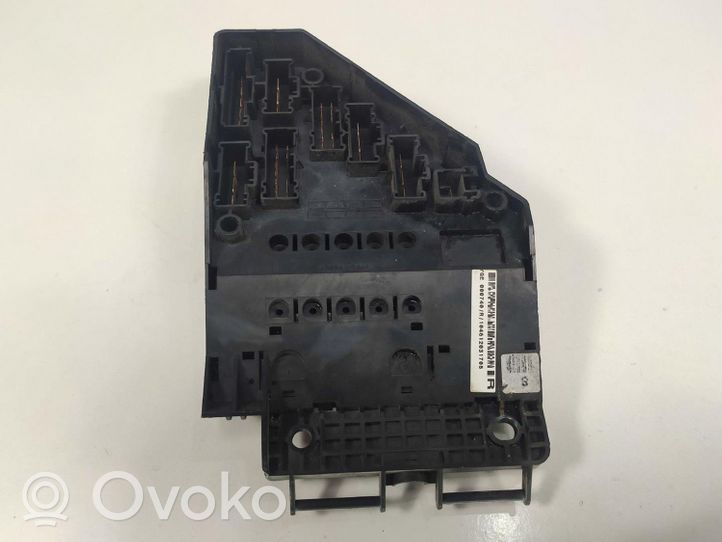 Rover 45 Module de fusibles 104612031705