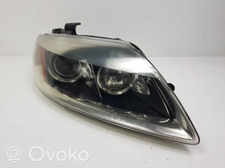 Audi Q7 4M Lampa przednia 4L0941004