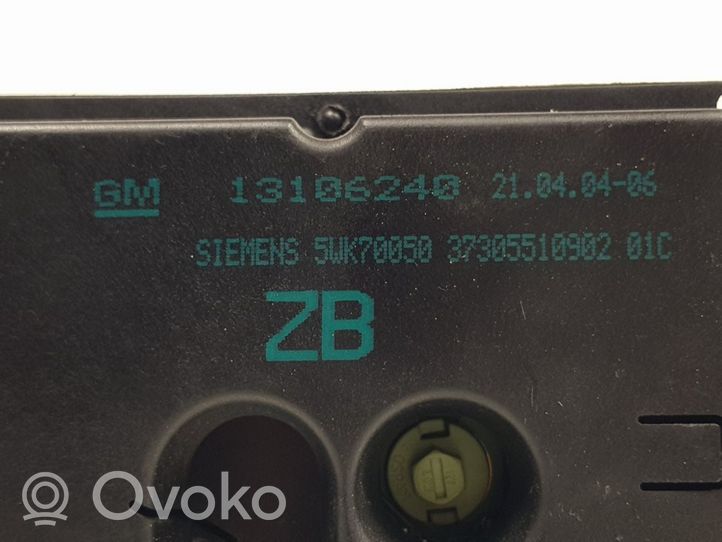 Opel Zafira A Monitori/näyttö/pieni näyttö 13106240