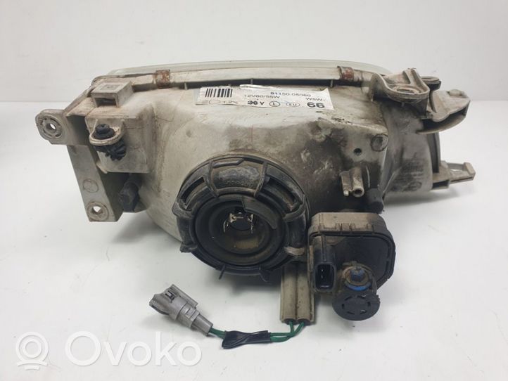 Toyota Carina T190 Phare frontale 8115005060