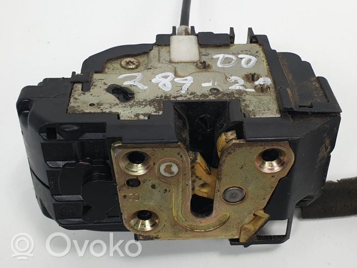 Audi 80 90 S2 B4 Front door lock 