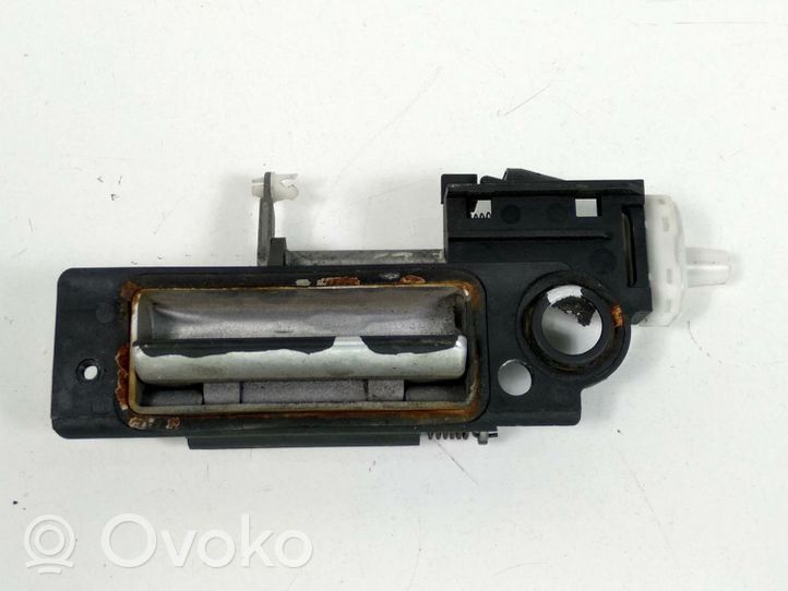 Fiat Punto (188) Tailgate trunk handle 