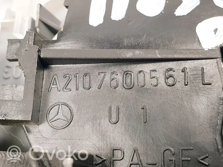 Mercedes-Benz E W210 Maniglia interna per portiera anteriore A2107600561