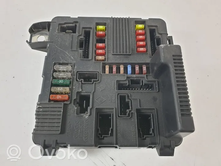 Renault Scenic II -  Grand scenic II Module de fusibles 8200306032C