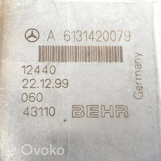 Mercedes-Benz E W212 Chłodnica oleju A6131420079