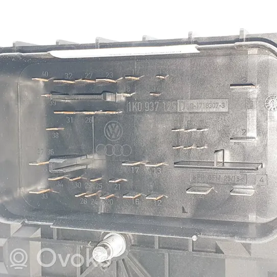 Volkswagen Eos Module de fusibles 1K0937125D