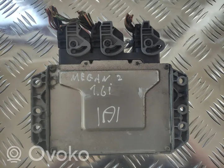 Renault Megane II Komputer / Sterownik ECU silnika 8200298457