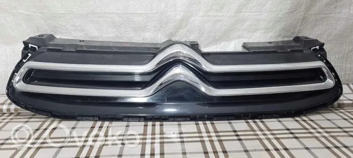 Citroen C1 Maskownica / Grill / Atrapa górna chłodnicy 