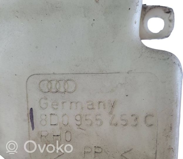 Audi A4 S4 B5 8D Langų skysčio bakelis 8D0955453C